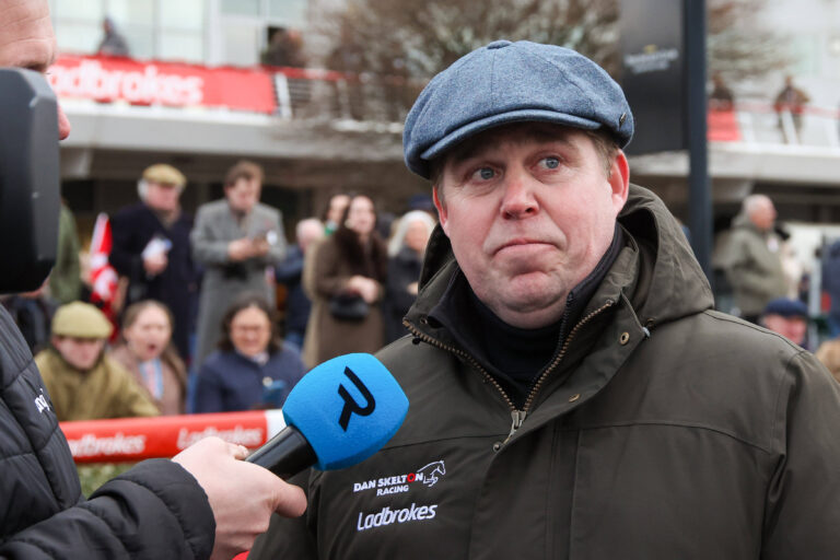 Dan Skelton Runners