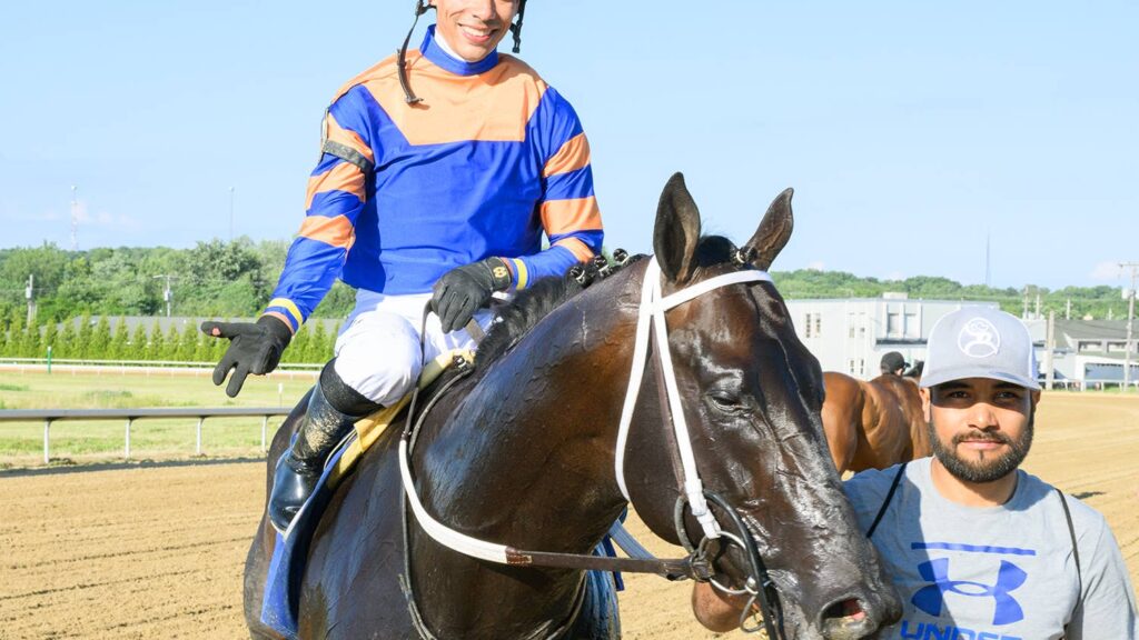 Chip Honcho and Jose Ortiz after winning the Ohio Derby at Thistledown