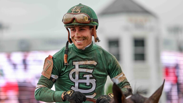 Irad Ortiz Jr aboard Mindframe at Saratoga. Credit: Nellie Carlson/Paulick Report 2025