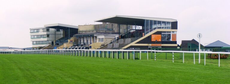 The Progressive Play: Why Curran Offers the Edge in the Bath Summer Stayers Final